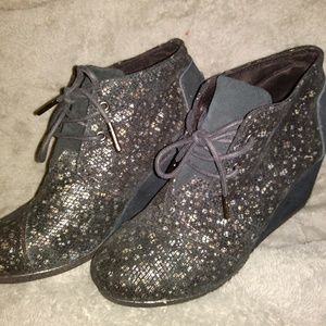 Toms Black and Gold Booties